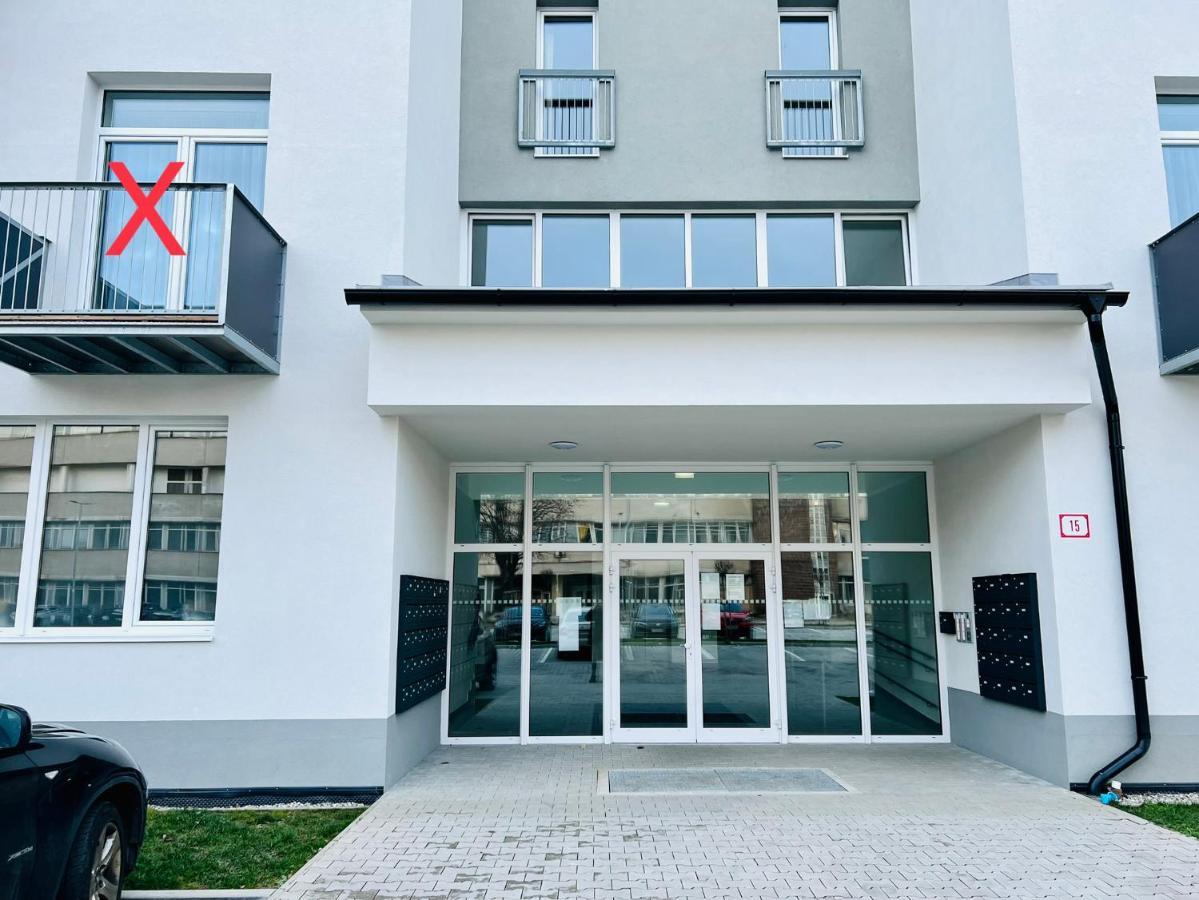 Apartman Liptov Np9 Liptovsky Mikulas Ngoại thất bức ảnh